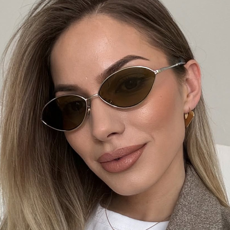 Sunglasses Cat Eye - แว่นกันแดดทรงแคทอายสไตล์เรโทรสำหรับผู้หญิง ดีไซน์แบรนด์ ทรงวงรี แว่นกันแดดสุดฮิต แว่นกันแดดผู้ชาย กรอบโลหะ