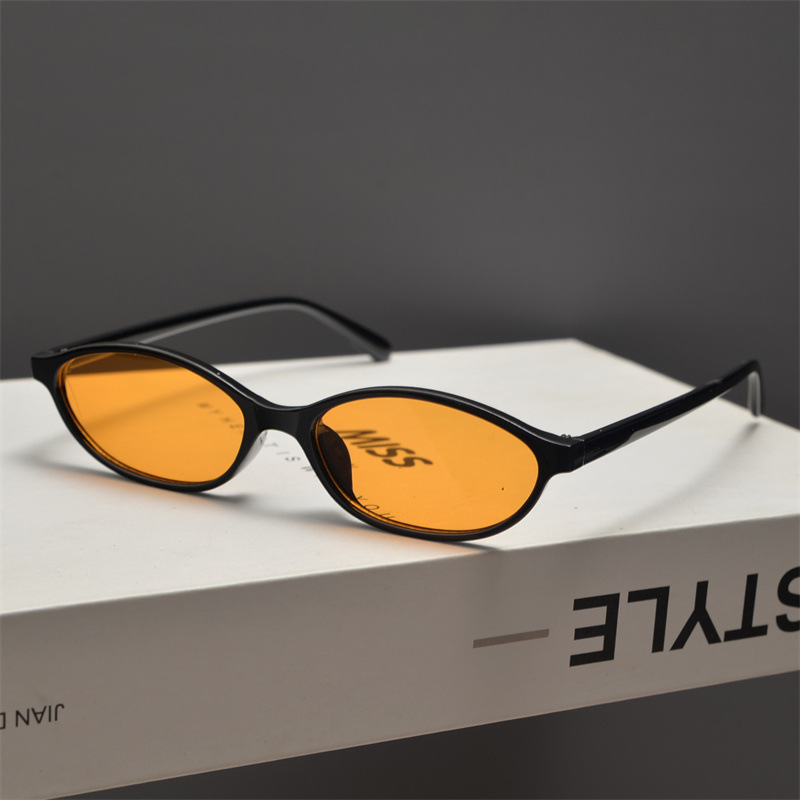 แว่นกันแดดทรงแคทอายแบบย้อนยุคส - Sunglasses Cat Eye บทวิจารณ์และราคา