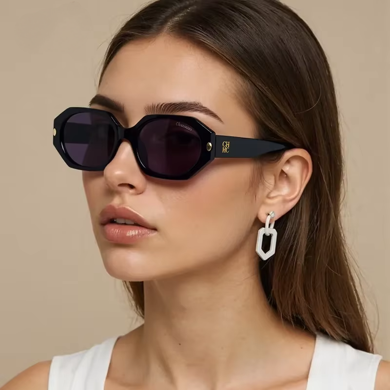 CH แว่นกันแดดทรงแคทอายย้อนยุค  - Sunglasses Cat Eye บทวิจารณ์และราคา
