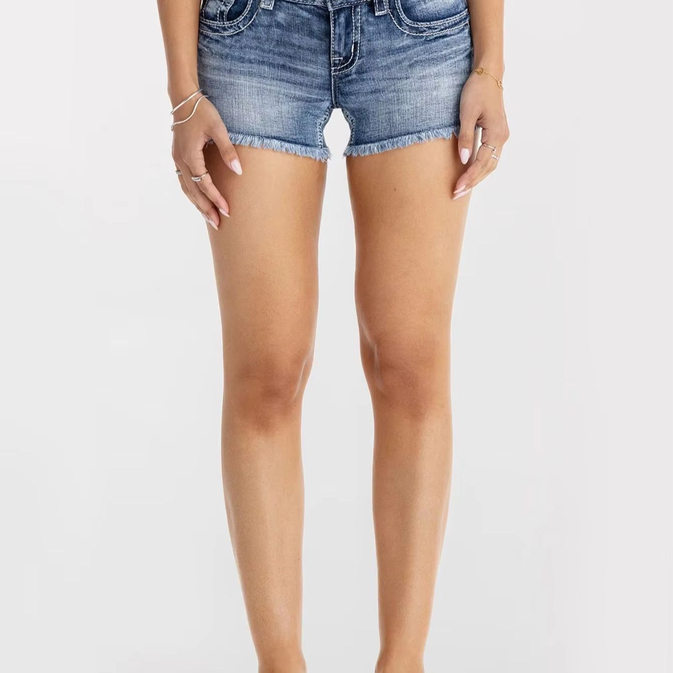 เสื้อผ้าผู้หญิง กางเกงยีนส์ขาส - Shorts Denim Frayed บทวิจารณ์และราคา