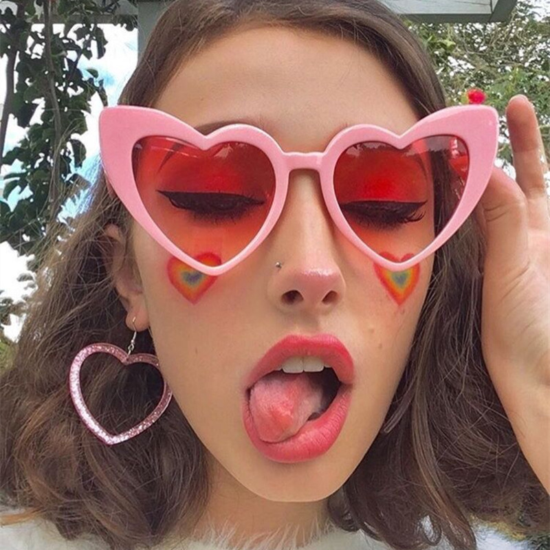 แว่นกันแดดทรงหัวใจ รุ่นวินเทจ  - Sunglasses Cat Eye บทวิจารณ์และราคา